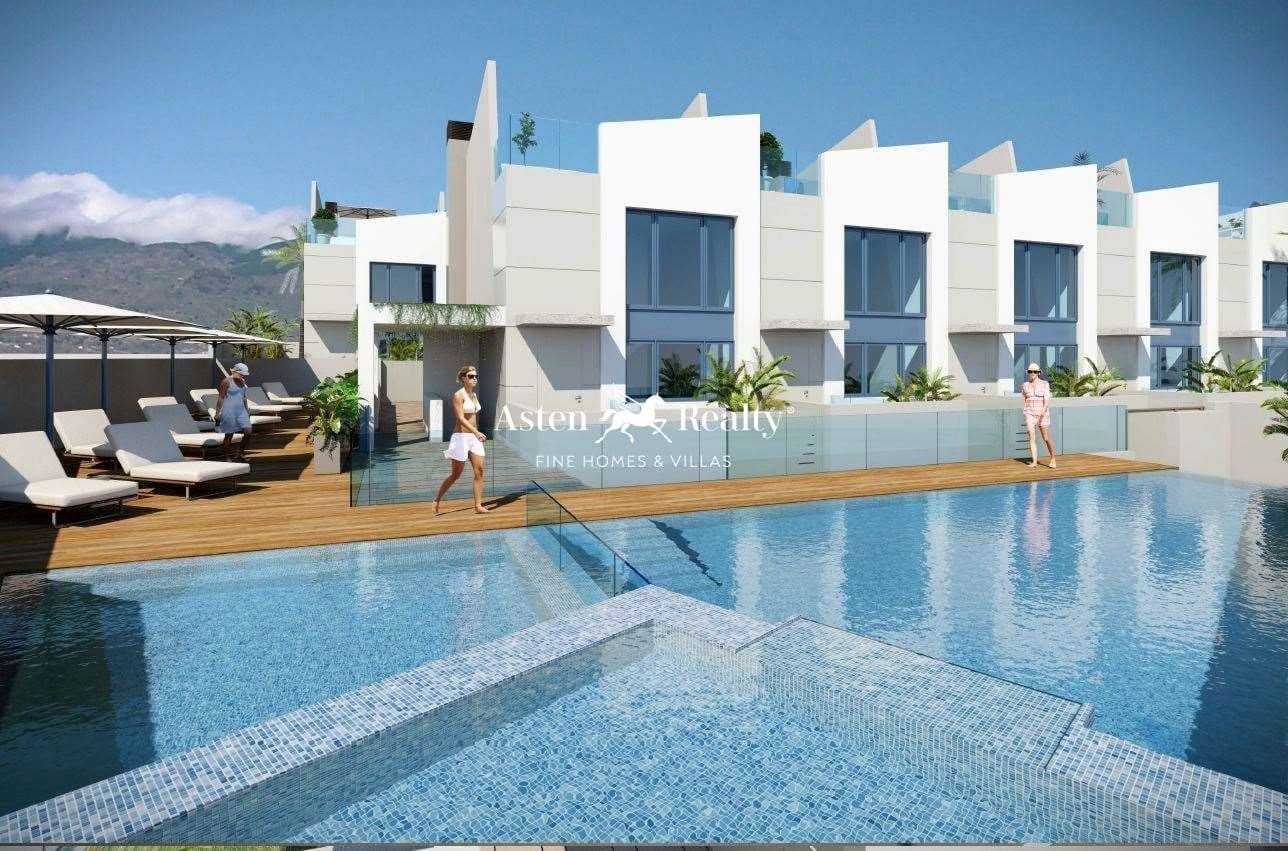 Restaurant/Bar til salg i El Medano - € 5.100.000 (Ref: 8494521)