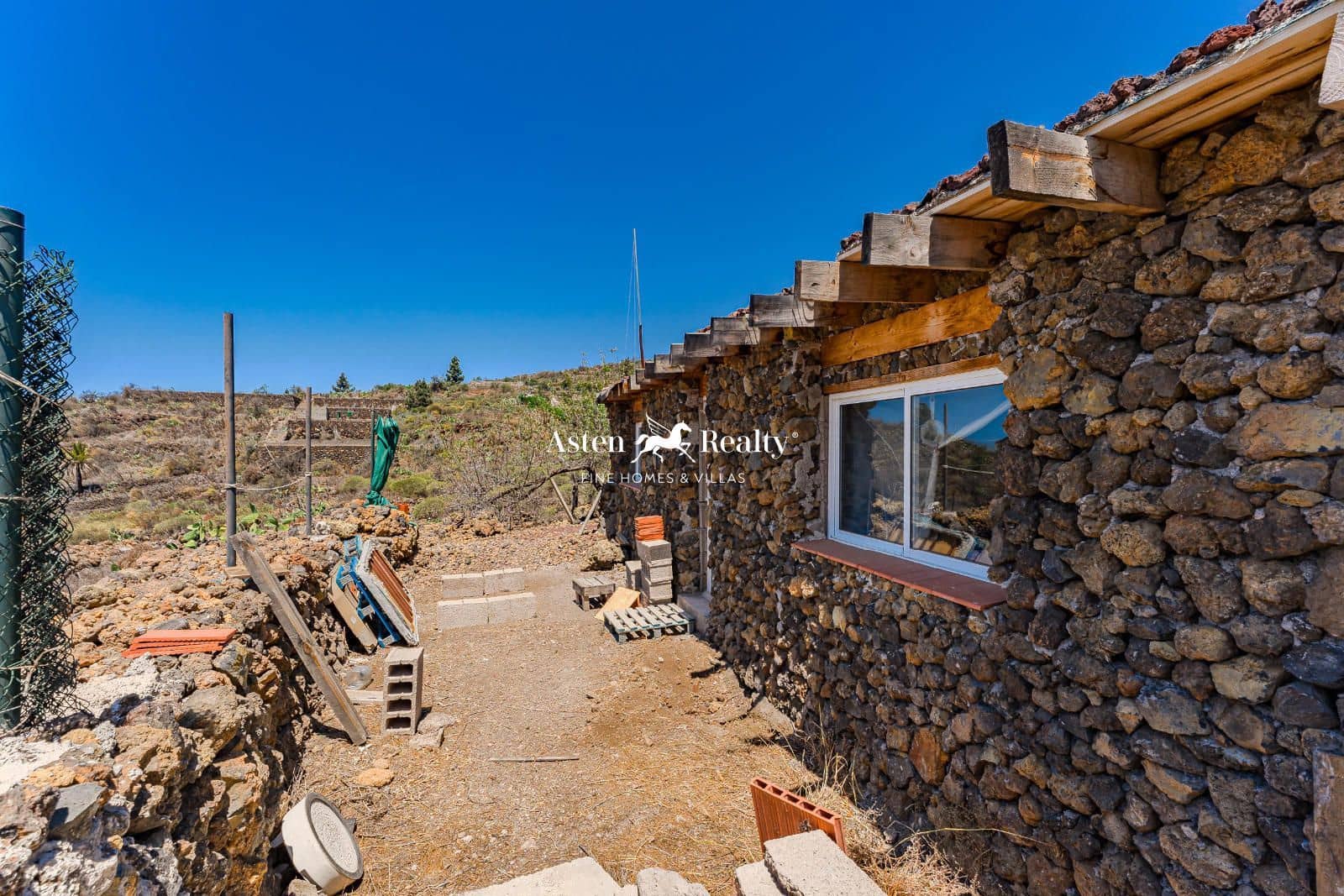 Building Plot for sale in Chio - € 108,000 (Ref: 8497803)
