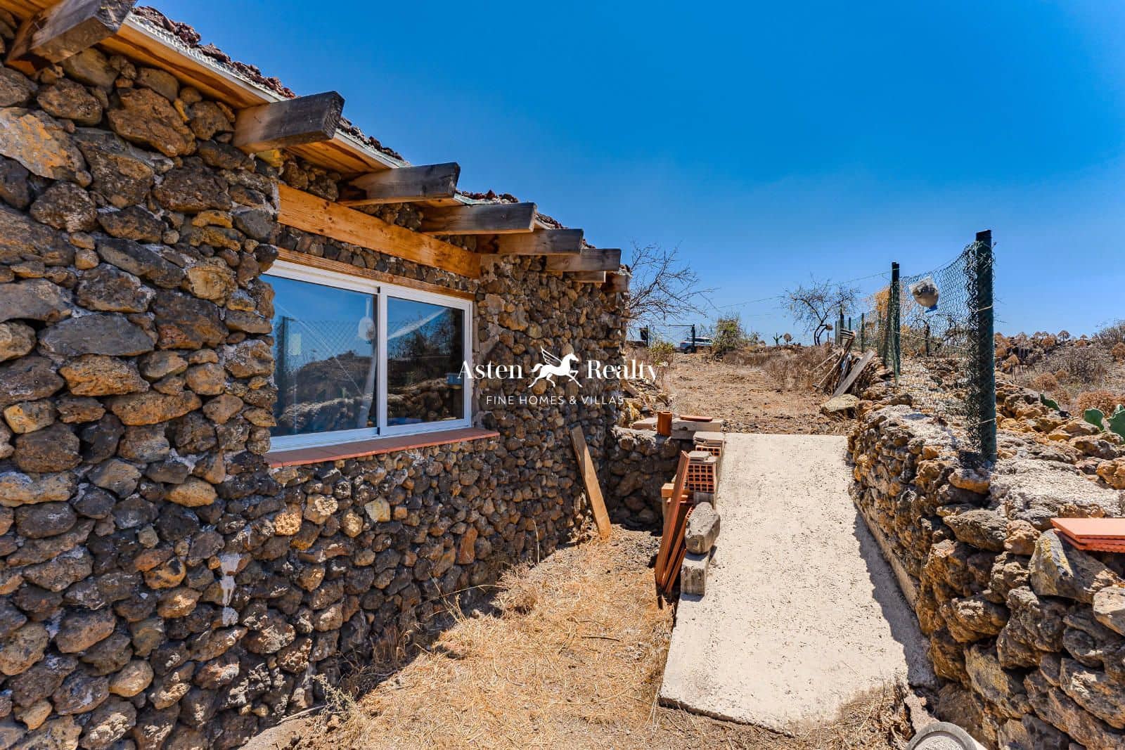 Building Plot for sale in Chio - € 108,000 (Ref: 8497803)