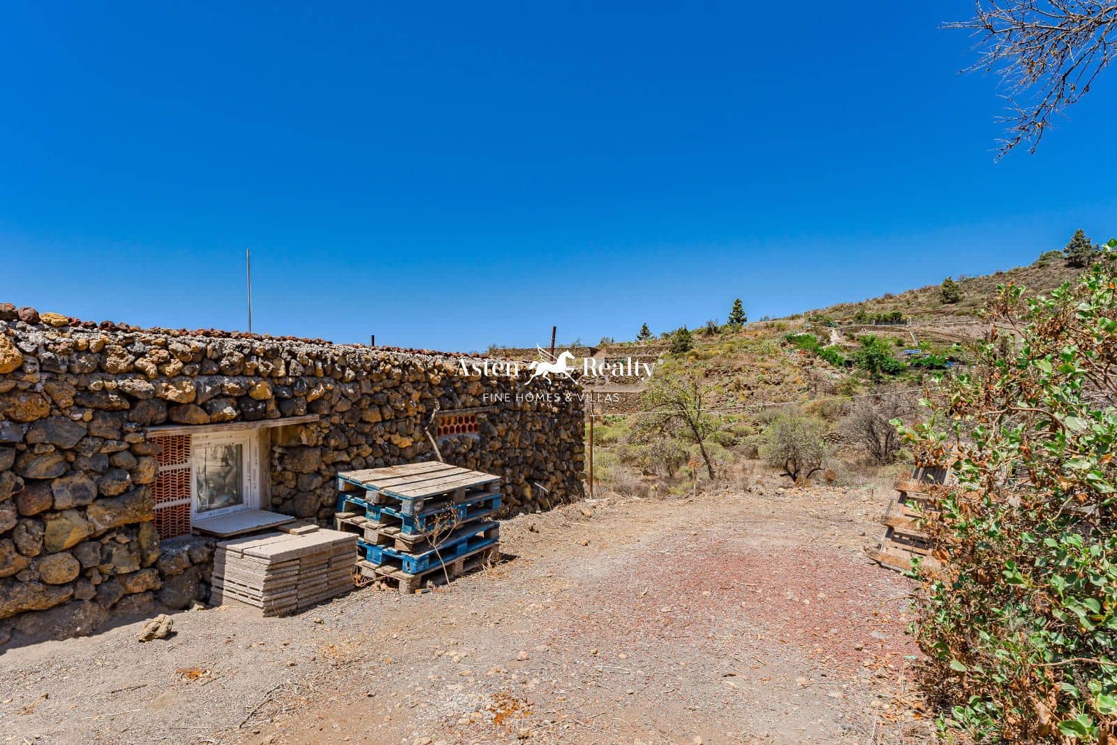 Building Plot for sale in Chio - € 108,000 (Ref: 8497803)