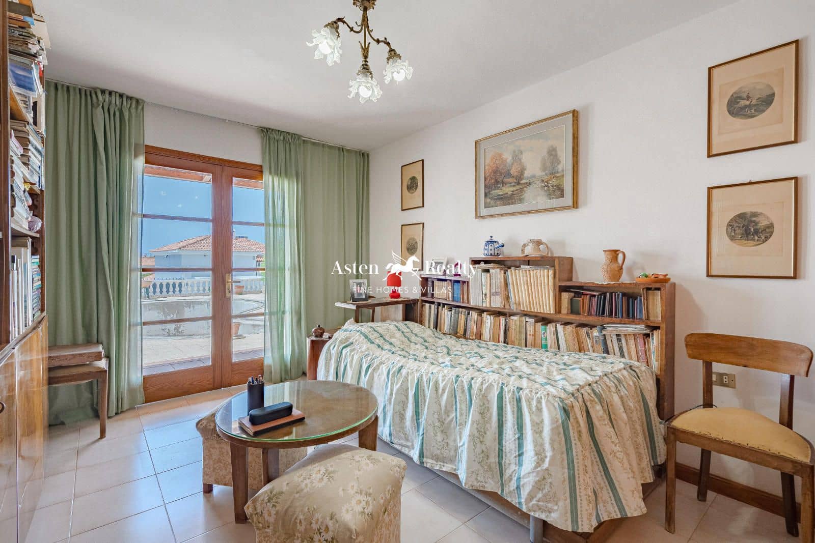 3 soveværelse Byhus til salg i Callao Salvaje med swimmingpool garage - € 520.000 (Ref: 8506965)