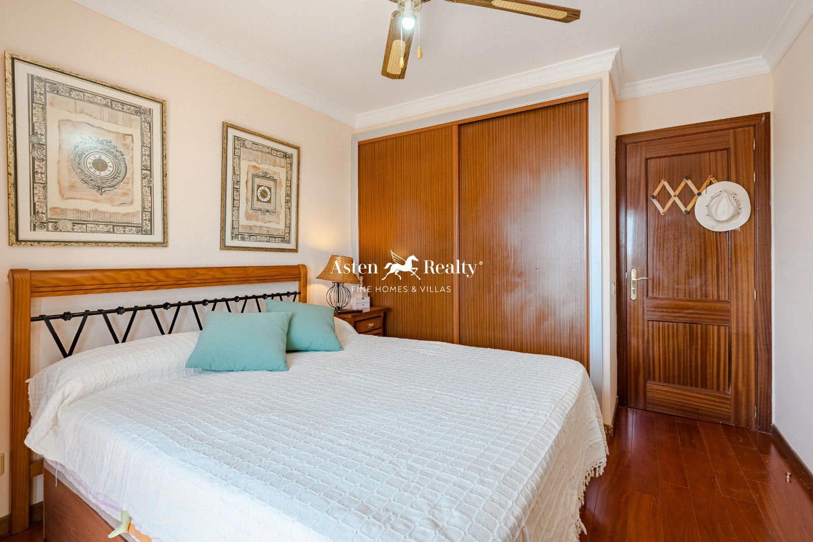 3 sovrum Hus till salu i Adeje med garage - 550 000 € (Ref: 8517251)