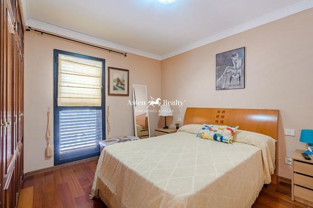 3 quarto Casa em Banda para venda em Casco Urbano, Adeje com garagem - 550 000 € (Ref: 8517251)