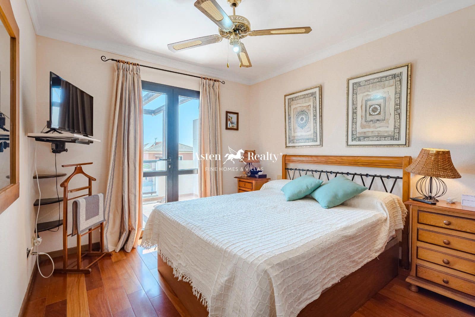 3 sovrum Hus till salu i Adeje med garage - 550 000 € (Ref: 8517251)