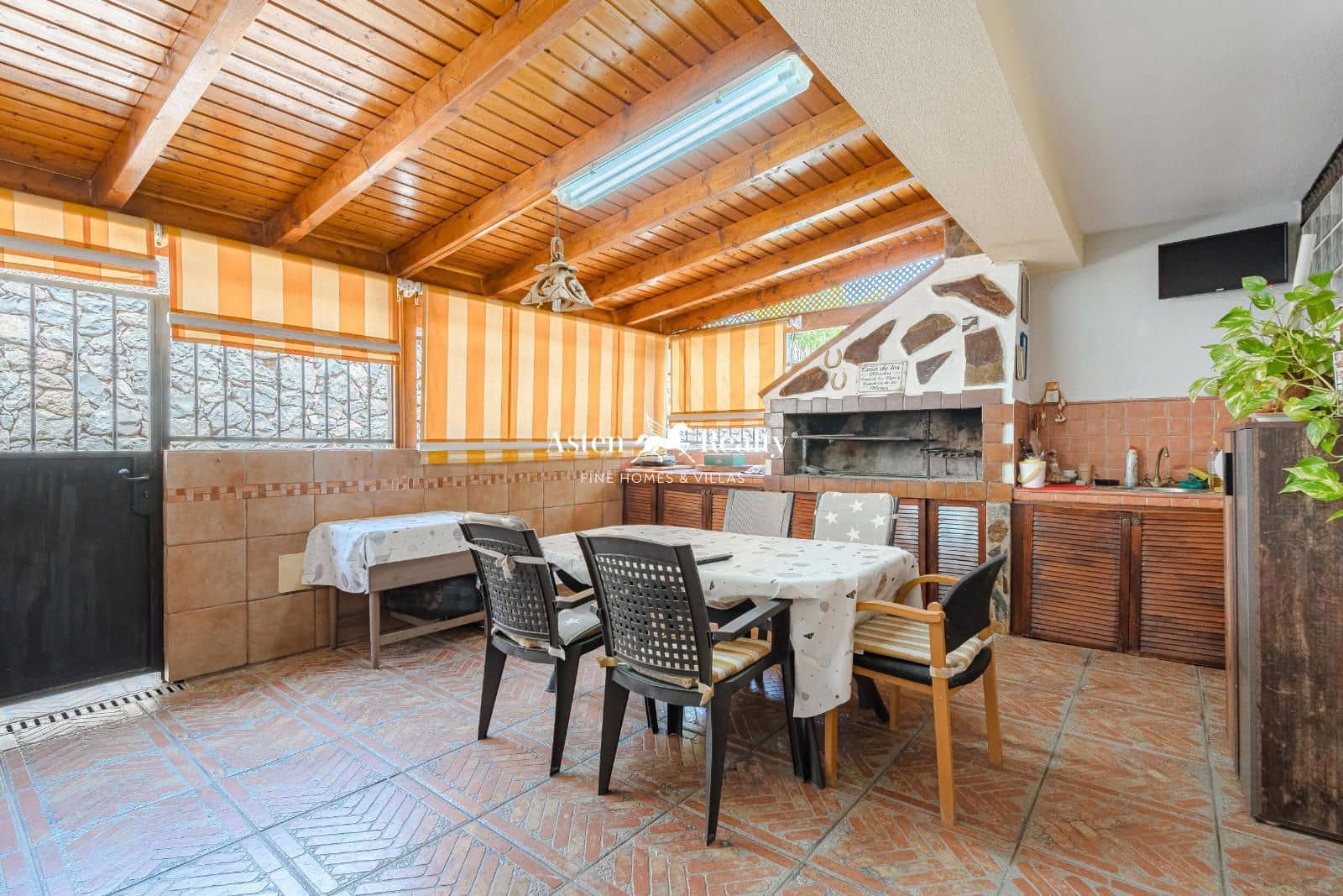 3 sovrum Hus till salu i Adeje med garage - 550 000 € (Ref: 8517251)