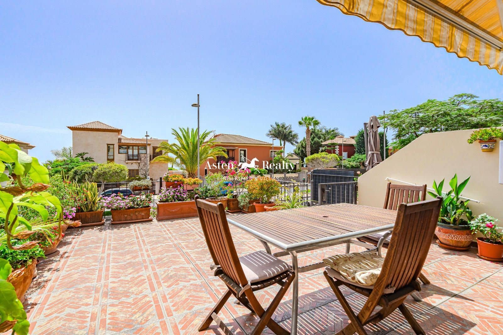 3 sovrum Hus till salu i Adeje med garage - 550 000 € (Ref: 8517251)