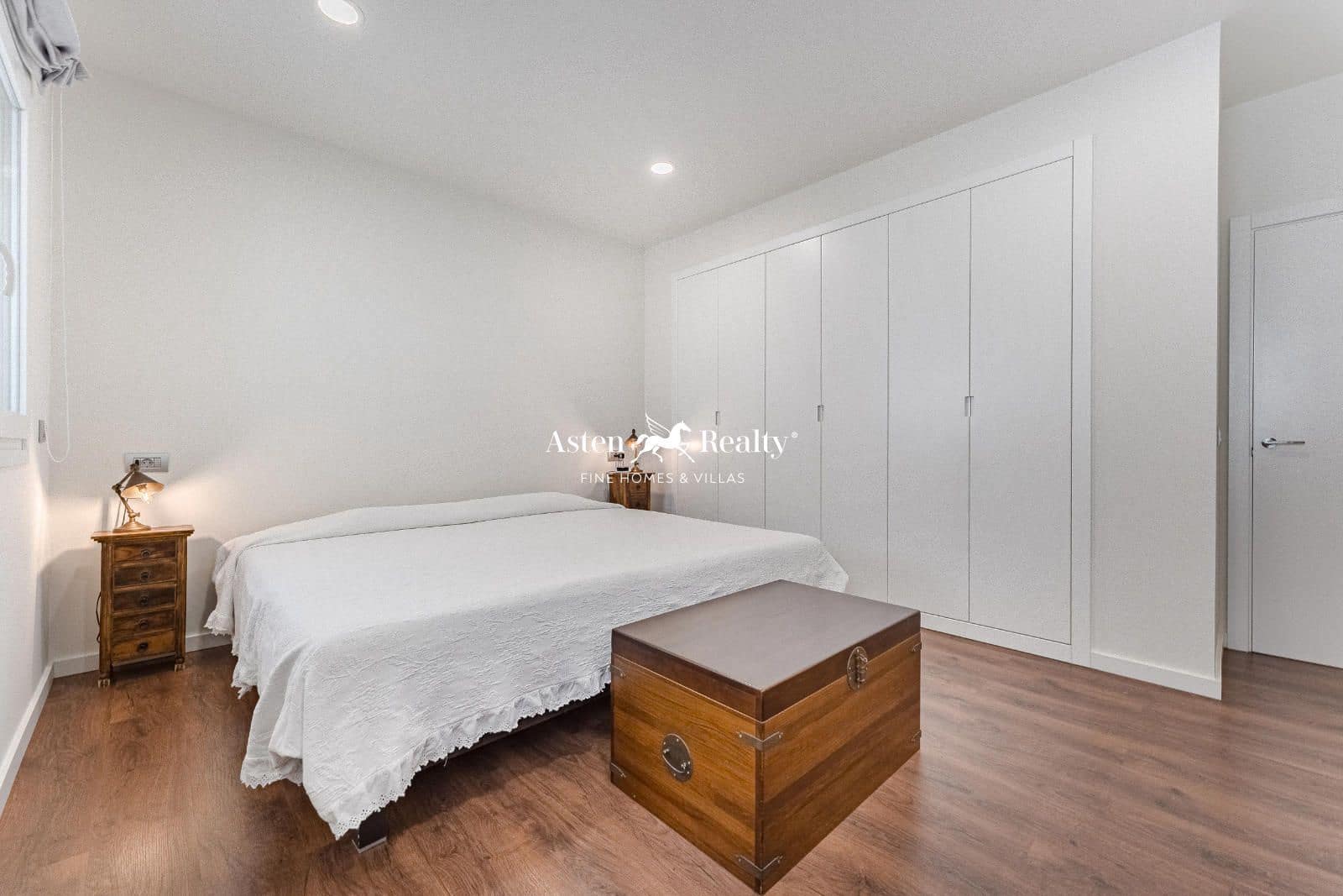 3 soveværelse Villa til salg i Los Olivos med garage - € 845.000 (Ref: 8535650)