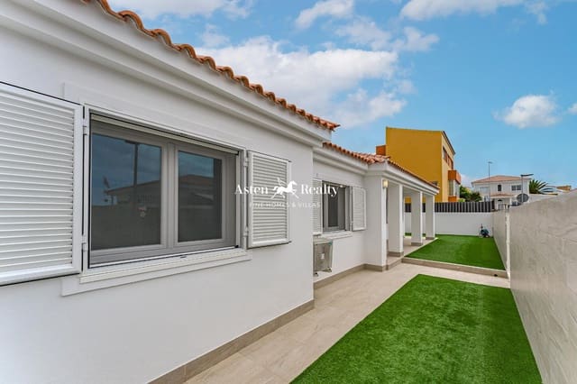 3 slaapkamer Villa te koop in Los Olivos, Adeje met garage - € 845.000 (Ref: 8535650)