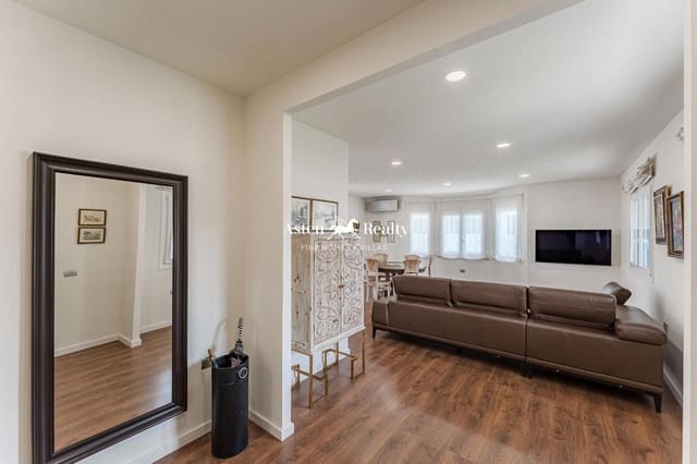 3 slaapkamer Villa te koop in Los Olivos, Adeje met garage - € 845.000 (Ref: 8535650)