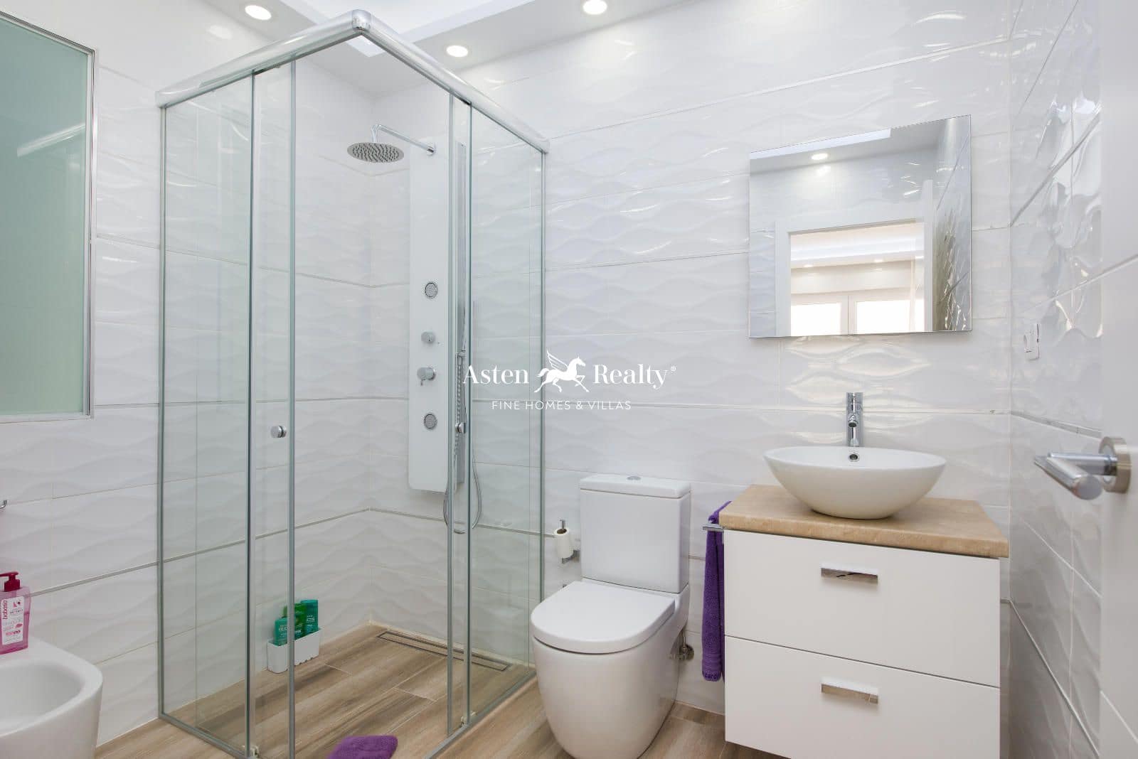 6 soveværelse Byhus til salg i Torviscas med swimmingpool garage - € 2.550.000 (Ref: 8535652)