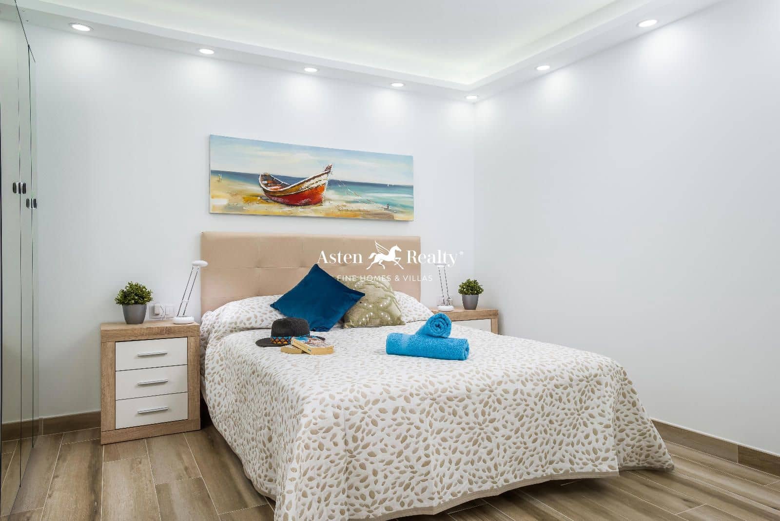 6 soveværelse Byhus til salg i Torviscas med swimmingpool garage - € 2.550.000 (Ref: 8535652)