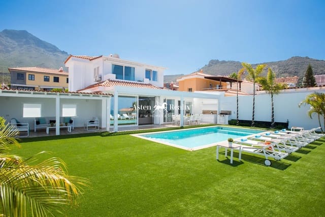 6 soveværelse Byhus til salg i Torviscas, Adeje med swimmingpool garage - € 2.550.000 (Ref: 8535652)