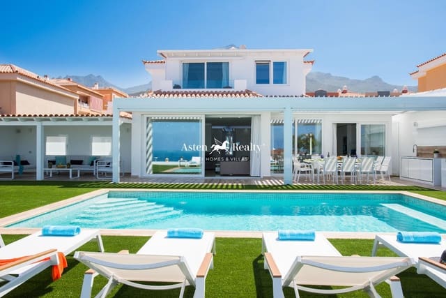 6 soveværelse Byhus til salg i Torviscas, Adeje med swimmingpool garage - € 2.550.000 (Ref: 8535652)