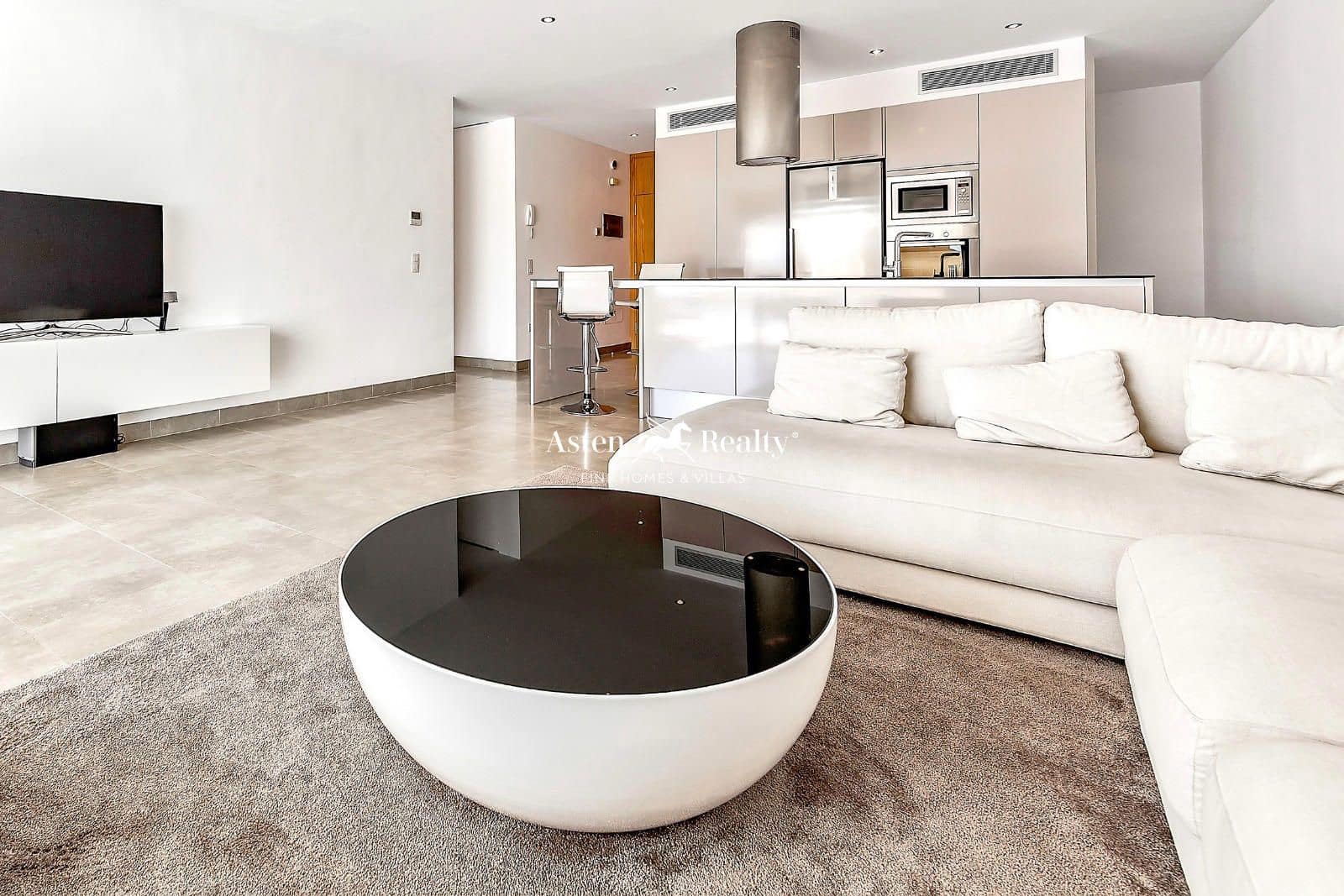 2 slaapkamer Flat te koop in La Caleta Adeje met zwembad garage - € 1.270.000 (Ref: 8537741)