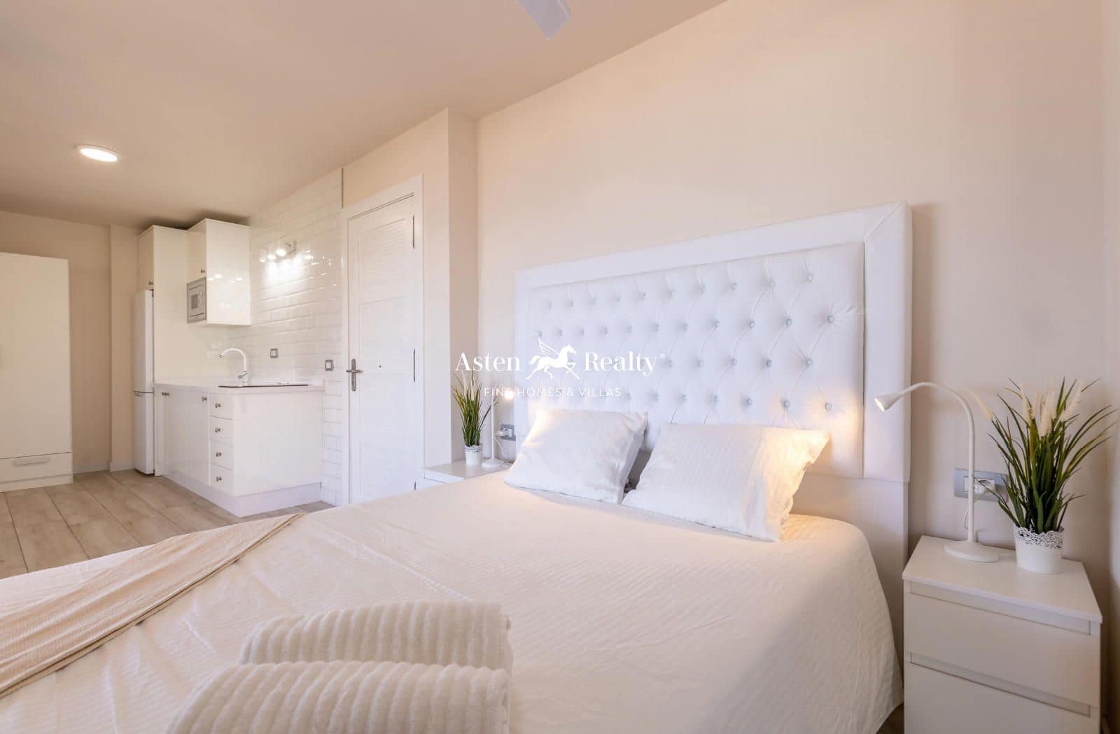 3 soveværelse Penthouse til salg i Puerto Santiago med swimmingpool garage - € 550.000 (Ref: 8541613)