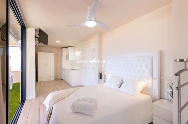 3 chambre Penthouse à vendre à Puerto Santiago, Santiago del Teide avec piscine garage - 550 000 € (Ref: 8541613)