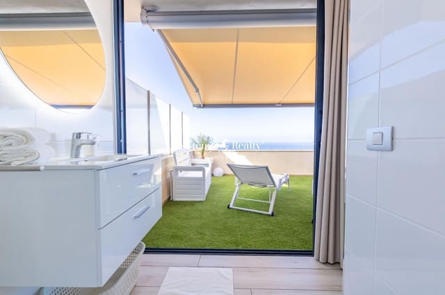 3 chambre Penthouse à vendre à Puerto Santiago, Santiago del Teide avec piscine garage - 550 000 € (Ref: 8541613)