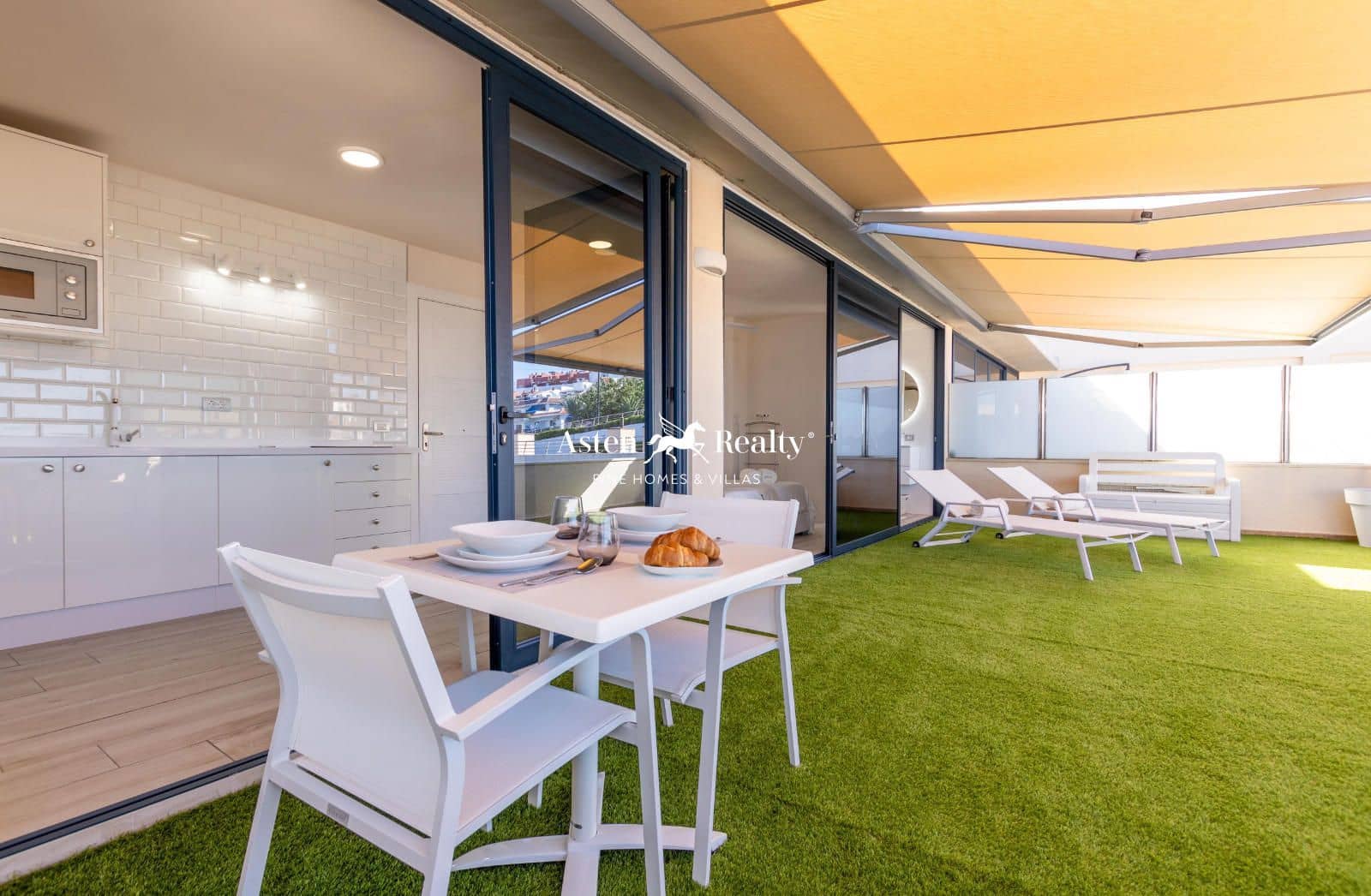 3 soveværelse Penthouse til salg i Puerto Santiago med swimmingpool garage - € 550.000 (Ref: 8541613)