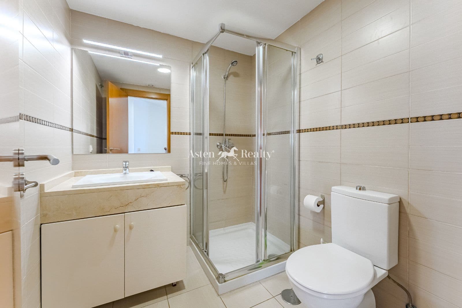 4 soveværelse Byhus til salg i Torviscas med swimmingpool garage - € 790.000 (Ref: 8548344)