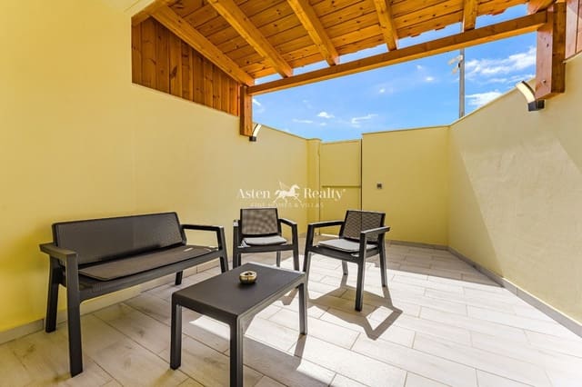 4 slaapkamer Huis te koop in Torviscas, Adeje met zwembad garage - € 790.000 (Ref: 8548344)