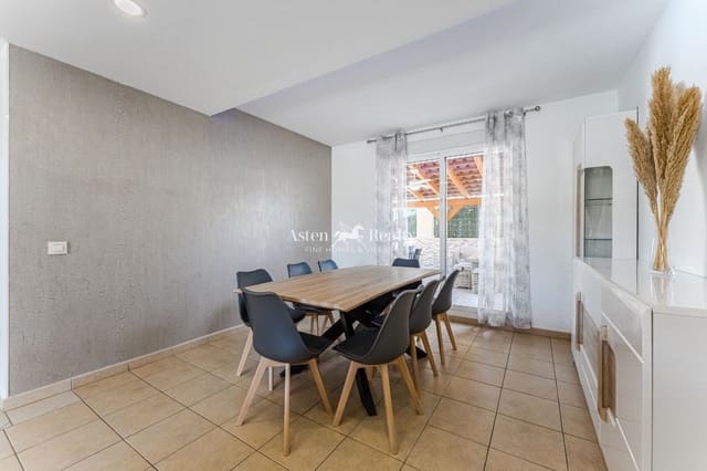 4 slaapkamer Huis te koop in Torviscas, Adeje met zwembad garage - € 790.000 (Ref: 8548344)