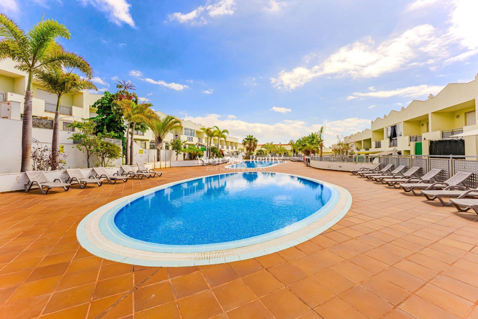 4 soveværelse Byhus til salg i Torviscas med swimmingpool garage - € 790.000 (Ref: 8548344)