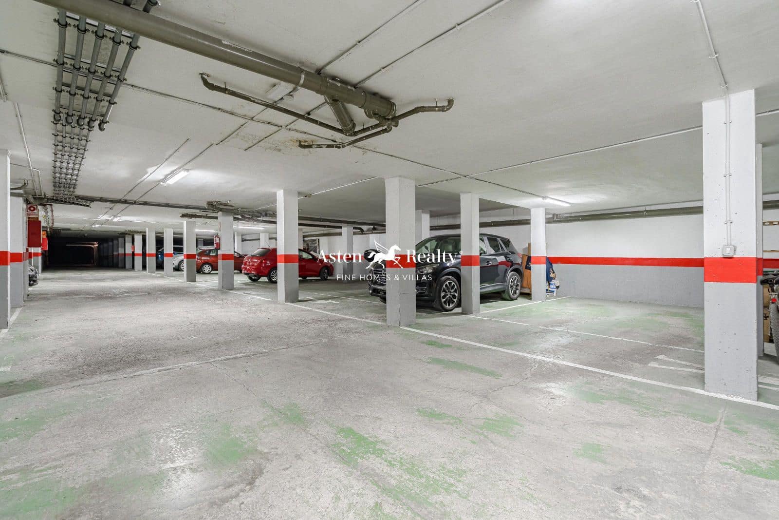 3 slaapkamer Flat te koop in Los Cristianos met zwembad garage - € 495.000 (Ref: 8548345)