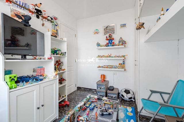 3 slaapkamer Flat te koop in San Eugenio Bajo, Adeje met zwembad garage - € 385.000 (Ref: 8548346)