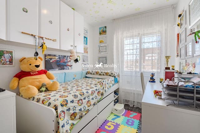 3 slaapkamer Flat te koop in San Eugenio Bajo, Adeje met zwembad garage - € 385.000 (Ref: 8548346)