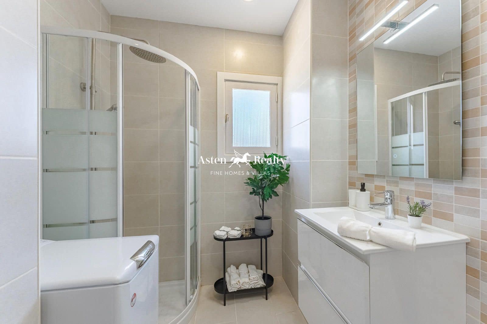 1 soveværelse Lejlighed til salg i Los Cristianos med swimmingpool - € 310.000 (Ref: 8556217)