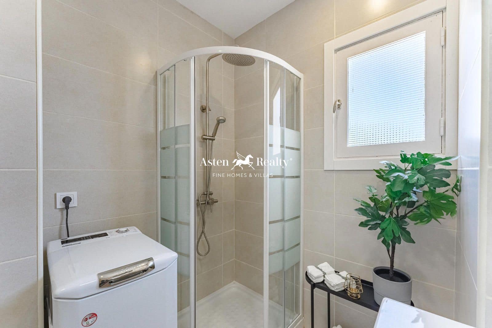 1 soveværelse Lejlighed til salg i Los Cristianos med swimmingpool - € 310.000 (Ref: 8556217)