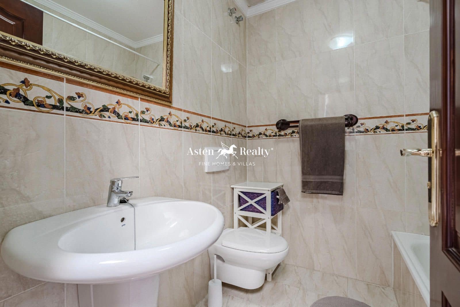 3 chambre Maison de Ville à vendre à Adeje avec piscine garage - 656 000 € (Ref: 8560767)