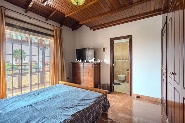 3 sovrum Hus till salu i Casco Urbano, Adeje med pool garage - 656 000 € (Ref: 8560767)