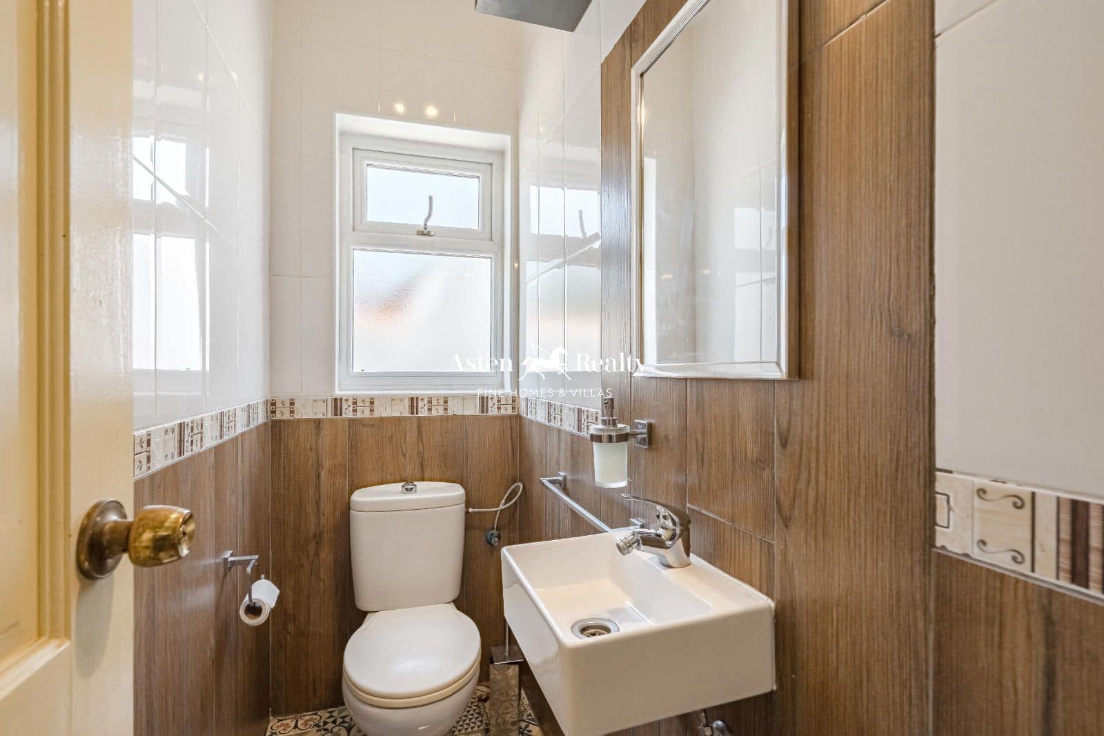 6 soveværelse Villa til salg i Los Menores med swimmingpool garage - € 1.500.000 (Ref: 8569428)