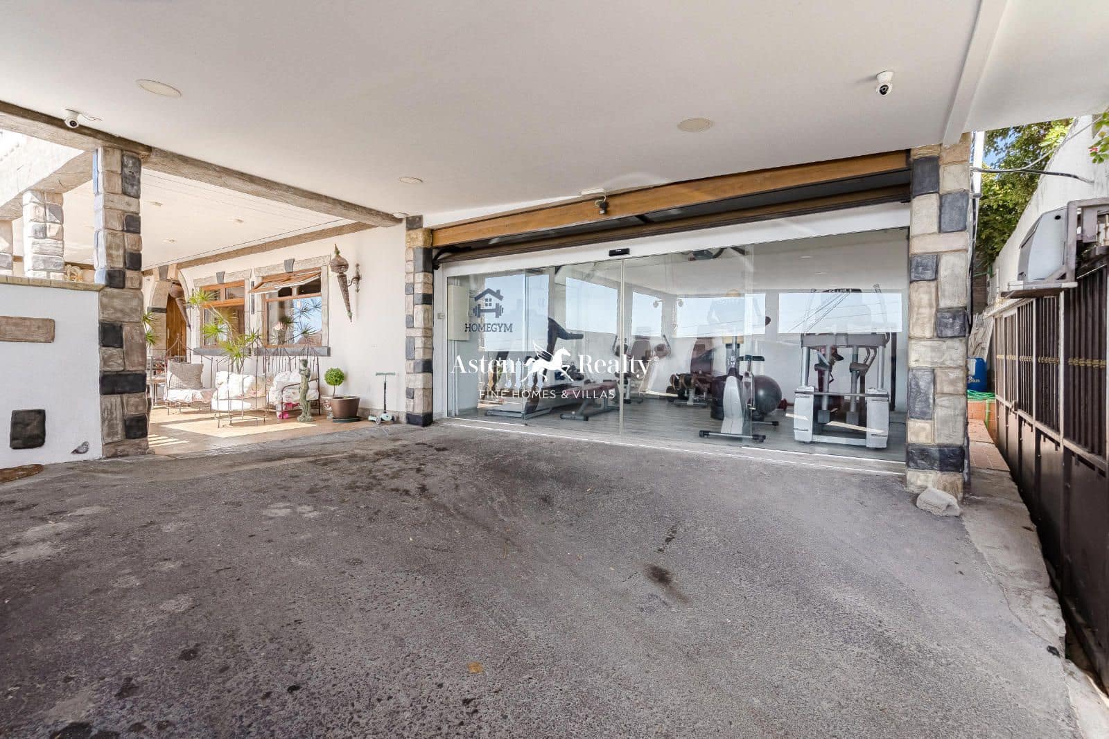 6 soveværelse Villa til salg i Los Menores med swimmingpool garage - € 1.500.000 (Ref: 8569428)