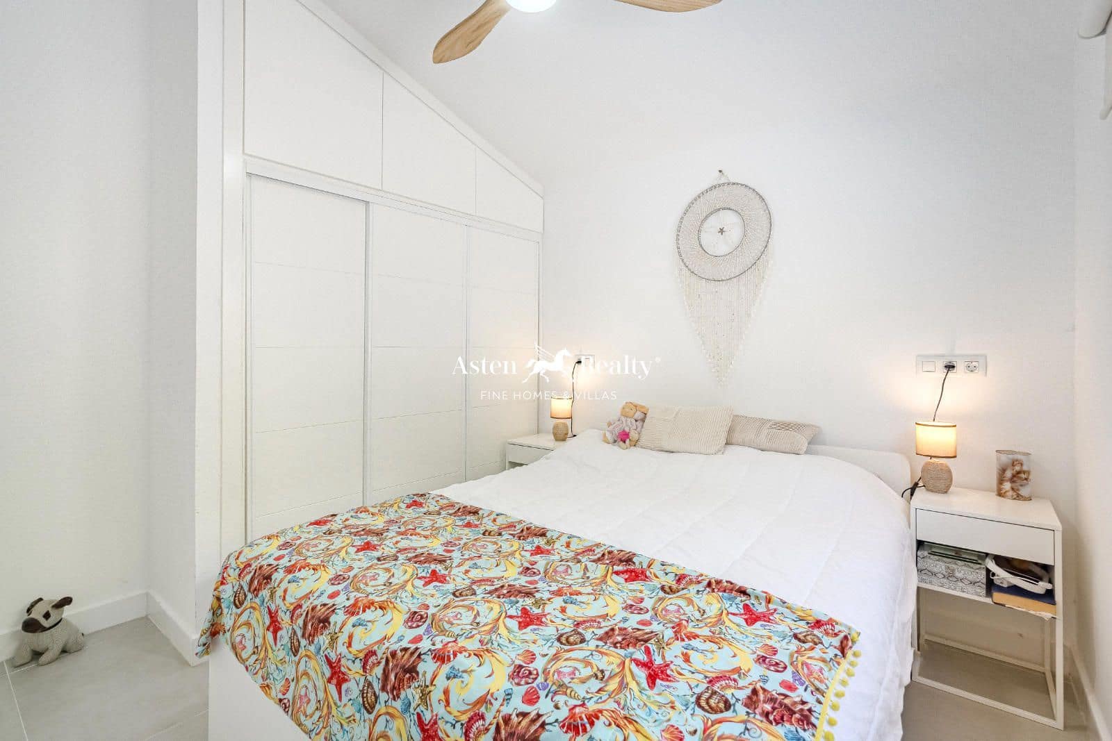 5 bedroom Townhouse for sale in Los Gigantes with pool garage - € 1,950,000 (Ref: 8602670)