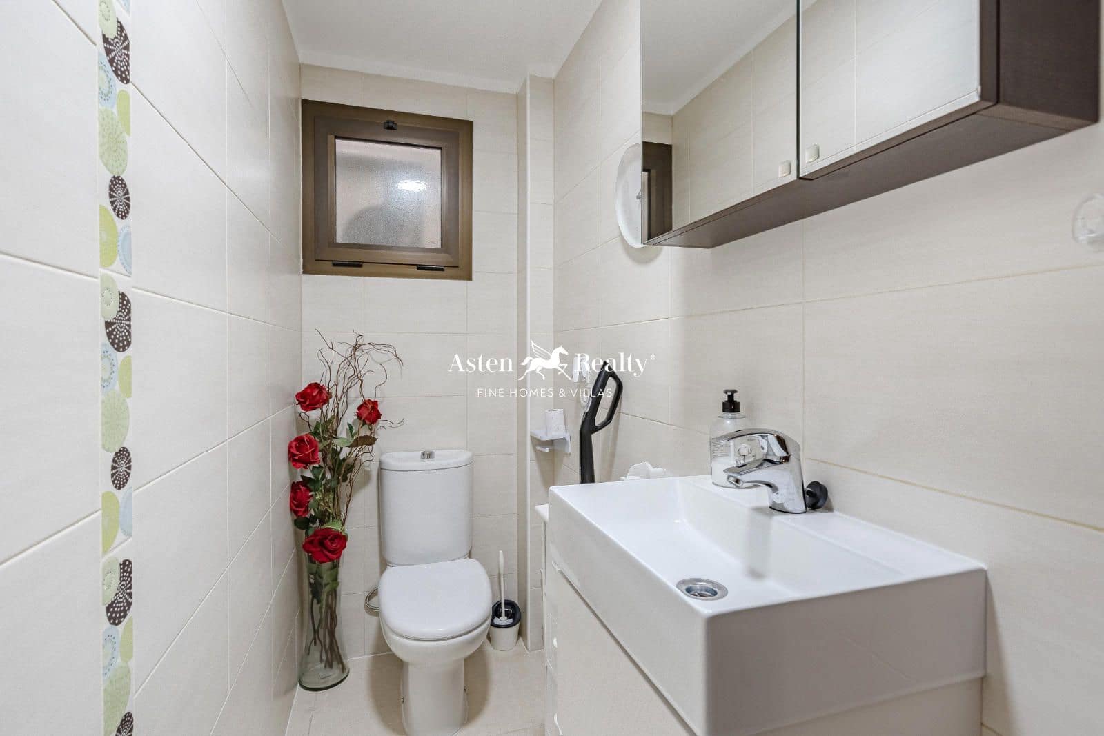 3 soveværelse Byhus til salg i Parque de la Reina med garage - € 419.900 (Ref: 8611631)