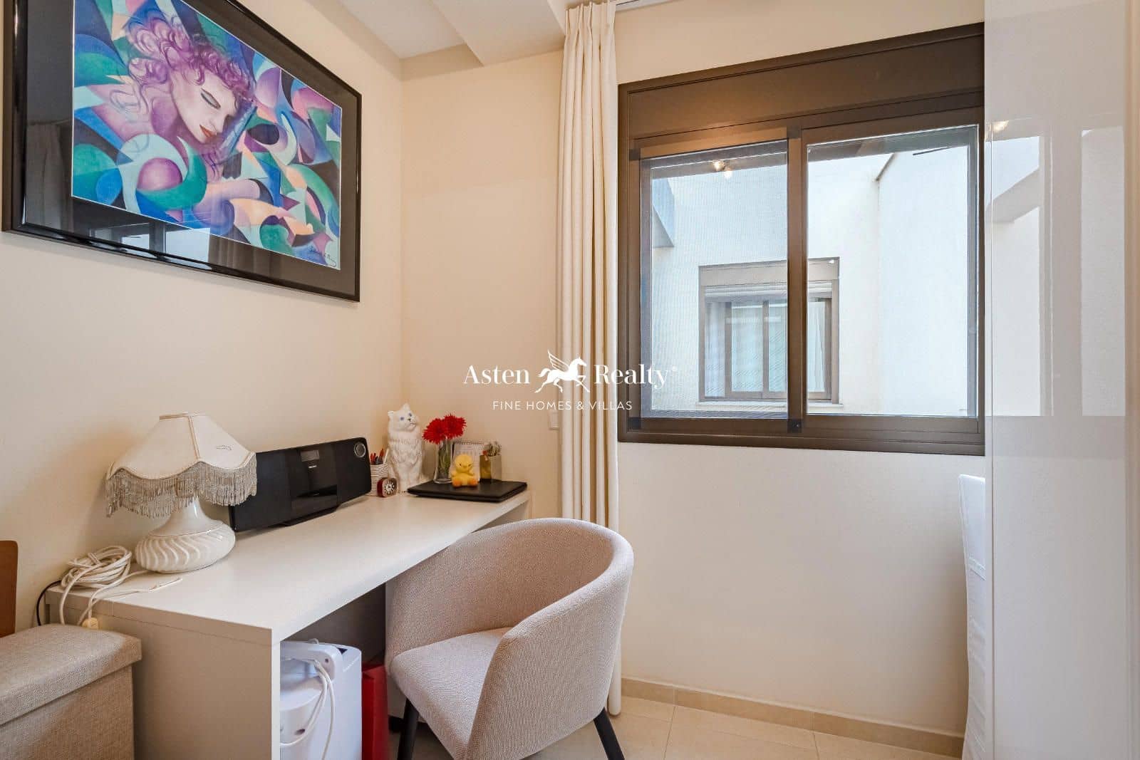 3 soveværelse Byhus til salg i Parque de la Reina med garage - € 419.900 (Ref: 8611631)