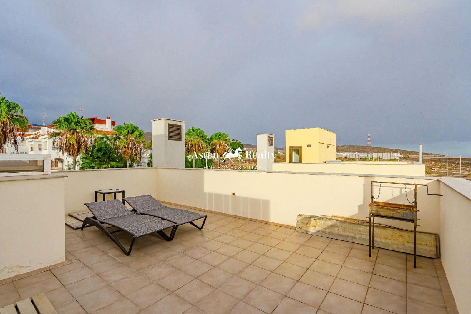 3 soveværelse Byhus til salg i Parque de la Reina med garage - € 419.900 (Ref: 8611631)