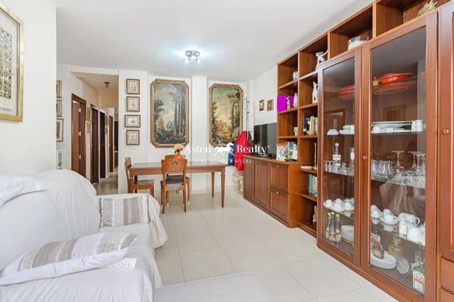 3 slaapkamer Huis te koop in Parque de la Reina, Arona met garage - € 419.900 (Ref: 8611631)