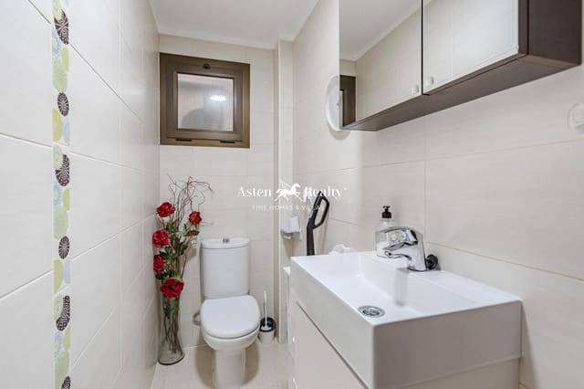 3 slaapkamer Huis te koop in Parque de la Reina, Arona met garage - € 419.900 (Ref: 8611631)