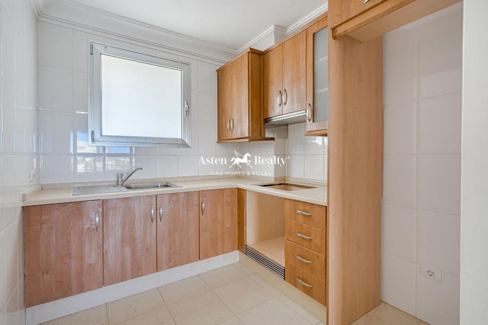 1 slaapkamer Flat te koop in Palm-Mar met zwembad - € 291.500 (Ref: 8614019)