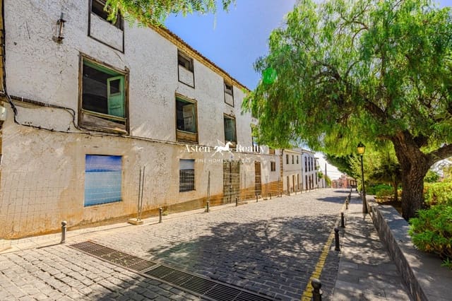 Kaupallinen myytävänä paikassa Vilaflor - 375 000 € (Ref: 8614171)