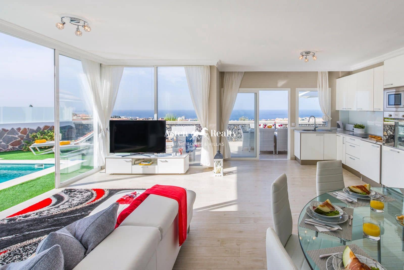 4 soverom Villa til salgs i Torviscas med svømmebasseng garasje - € 1 550 000 (Ref: 8640189)