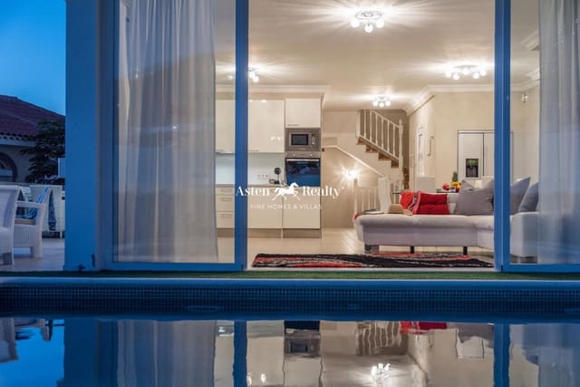 4 soverom Villa til salgs i Torviscas, Adeje med svømmebasseng garasje - € 1 550 000 (Ref: 8640189)