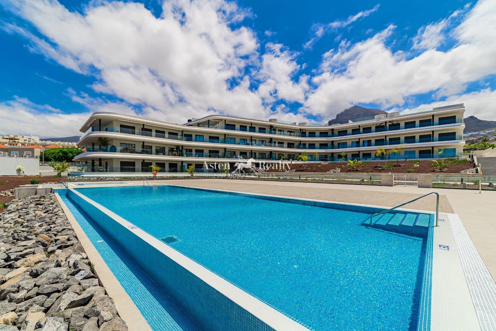 3 soveværelse Penthouse til salg i Torviscas med swimmingpool garage - € 1.295.000 (Ref: 8647160)