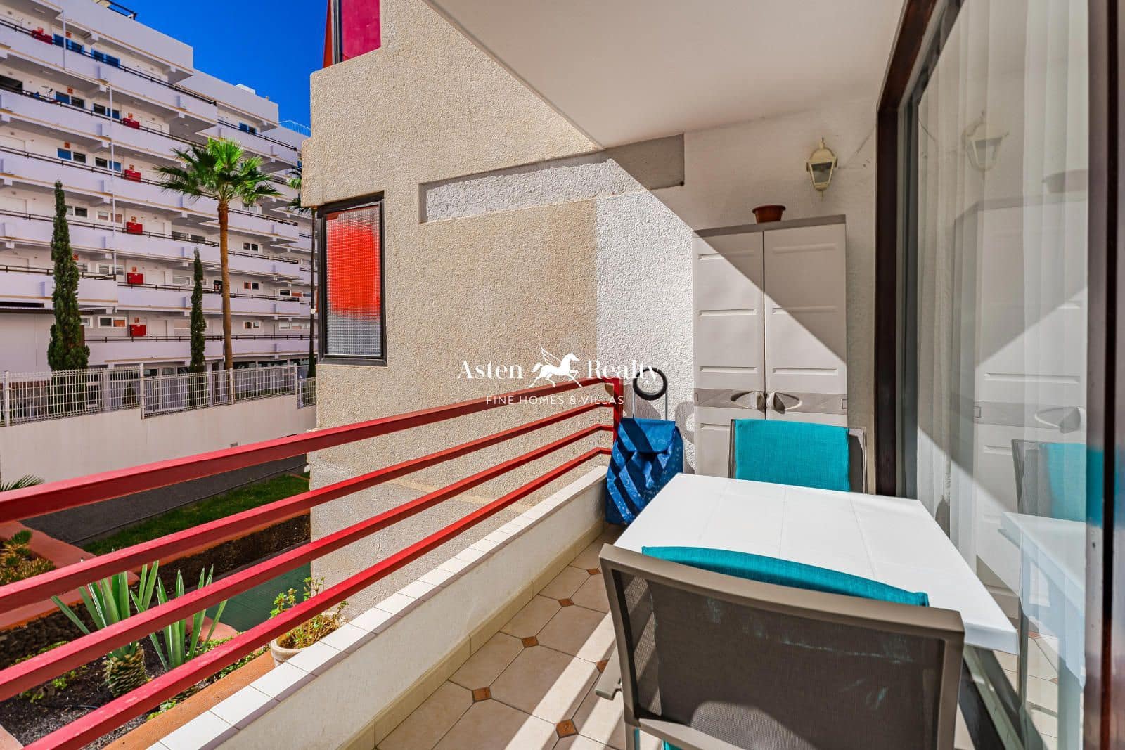 Appartamento in vendita in Costa Adeje con piscina garage - 218.000 € (Rif: 8651290)