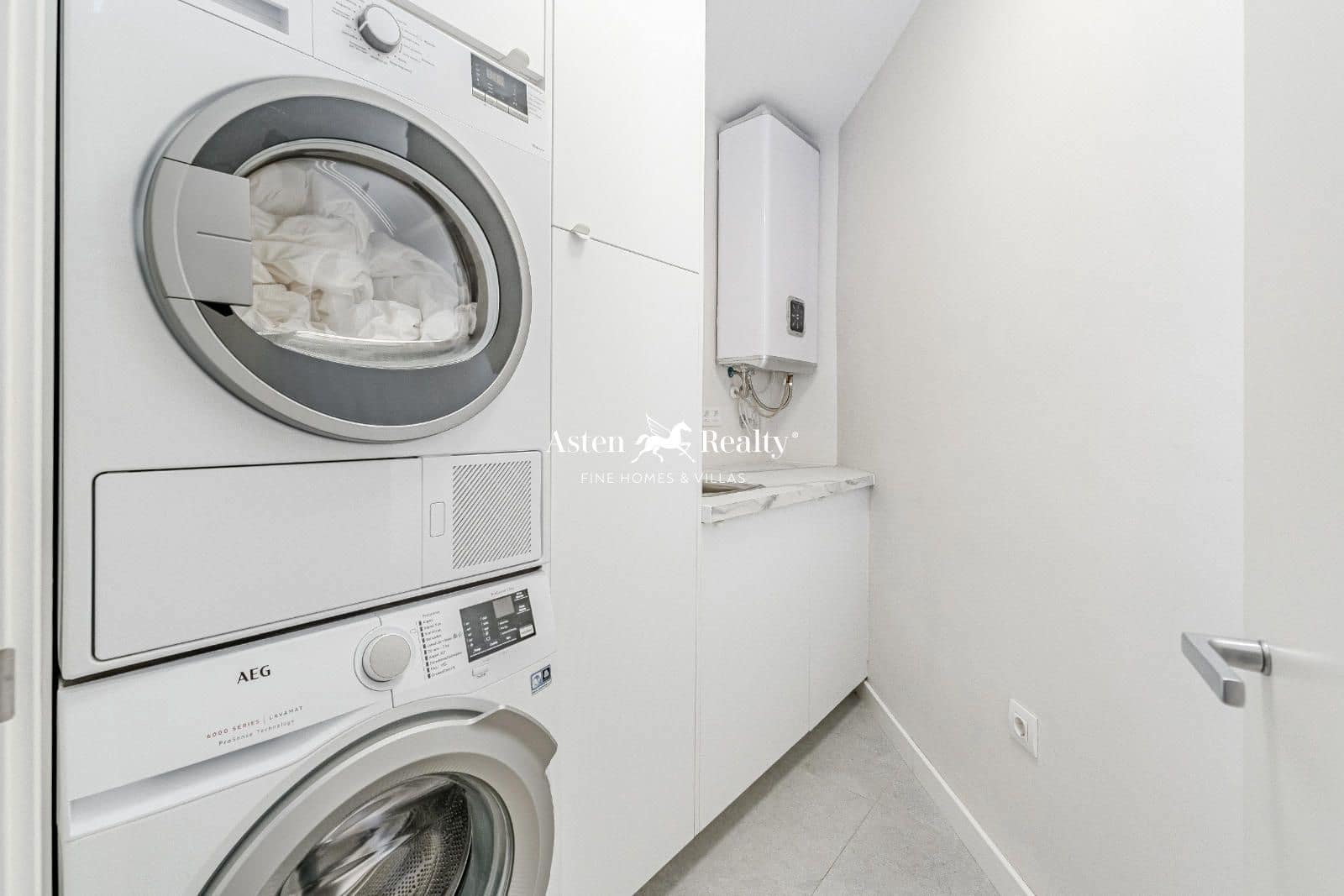 1 soveværelse Penthouse til salg i Santa Cruz de Tenerife med garage - € 595.000 (Ref: 8653316)