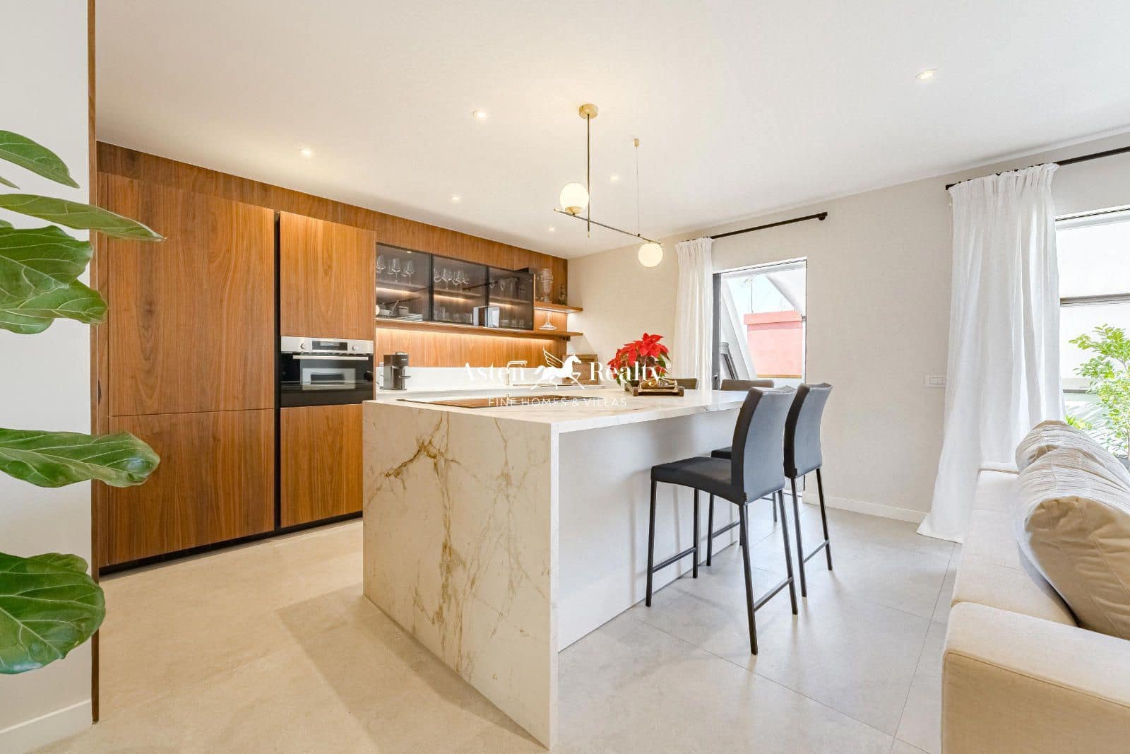 1 soveværelse Penthouse til salg i Santa Cruz de Tenerife med garage - € 595.000 (Ref: 8653316)