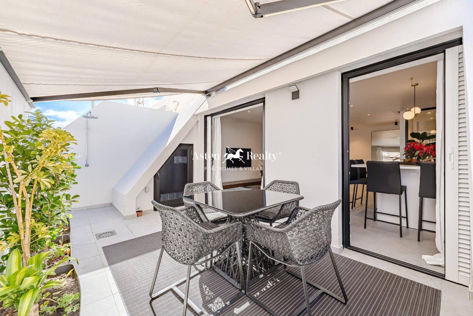 1 soveværelse Penthouse til salg i Santa Cruz de Tenerife med garage - € 595.000 (Ref: 8653316)